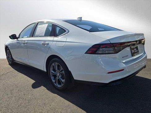 Used 2023 Honda Accord EX image 5
