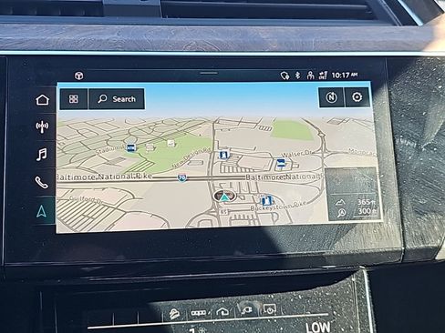 Used 2022 Audi e-tron Premium w/ Convenience Plus Package image 7