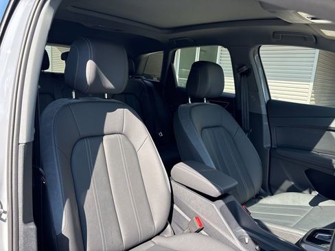 New 2026 Audi Q4 e-tron Premium Plus image 16