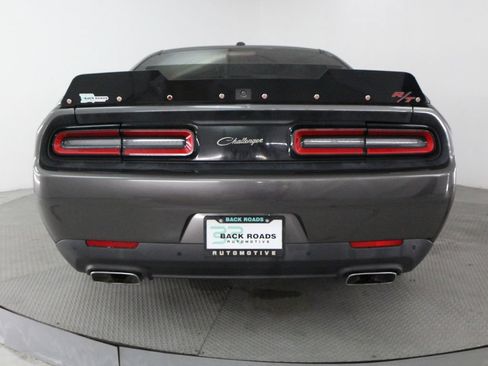 Used 2019 Dodge Challenger R/T w/ Driver Convenience Group RWD image 8