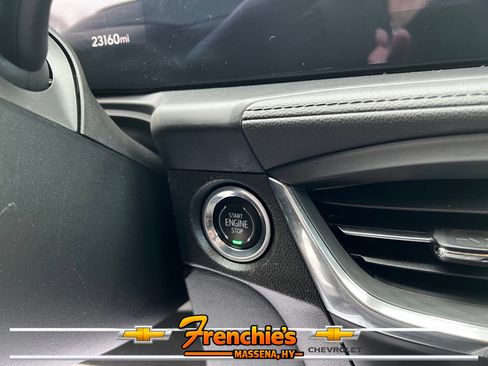 Used 2025 Buick Encore GX Preferred AWD/4WD image 14
