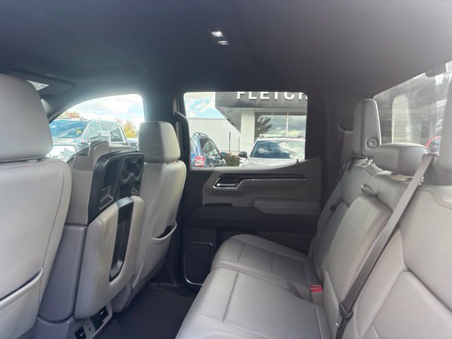 Used 2023 GMC Sierra 1500 SLT AWD/4WD image 10
