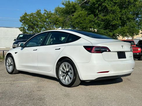 Used 2022 Tesla Model 3 Long Range AWD/4WD image 4
