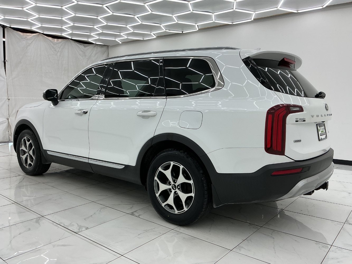 Used 2020 Kia Telluride EX AWD/4WD image 12