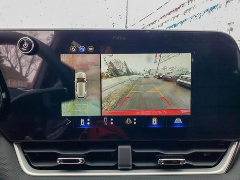 New 2026 Chevrolet Equinox LT w/ Safety and Technology Package image 16