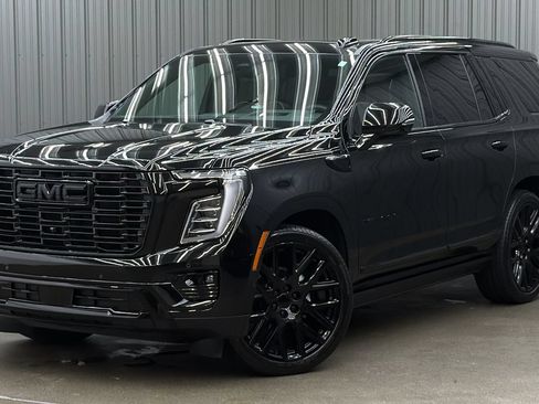 Used 2026 GMC Yukon Denali Ultimate AWD/4WD image 1
