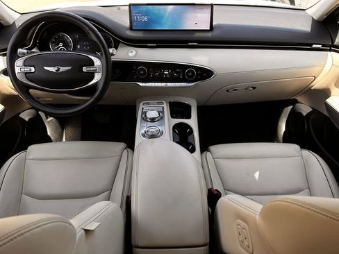 Used 2024 Genesis GV70 2.5T Advanced w/ Advanced Package image 12