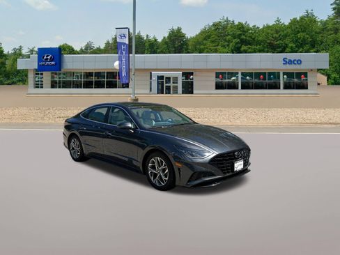 Used 2023 Hyundai Sonata SEL w/ Convenience Package FWD image 4