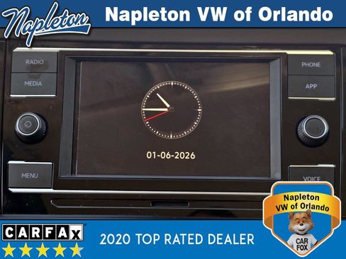 Used 2024 Volkswagen Jetta SE image 16