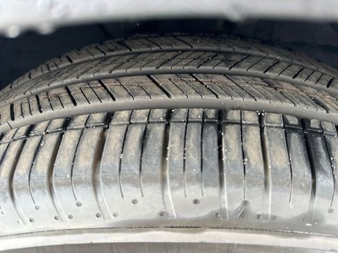 New 2026 Kia EV9 Wind image 10