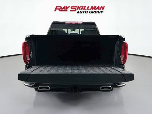 Used 2024 GMC Sierra 1500 AT4 w/ Technology Package AWD/4WD image 11