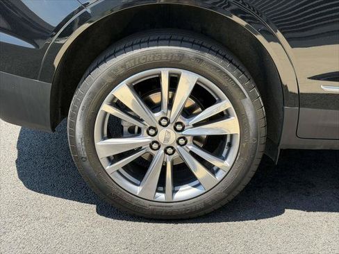 Used 2023 Cadillac XT5 Premium Luxury AWD/4WD image 8