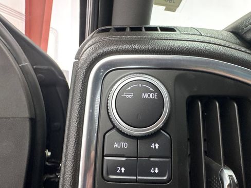 Used 2020 GMC Sierra 1500 Denali w/ Denali Ultimate Package AWD/4WD image 12