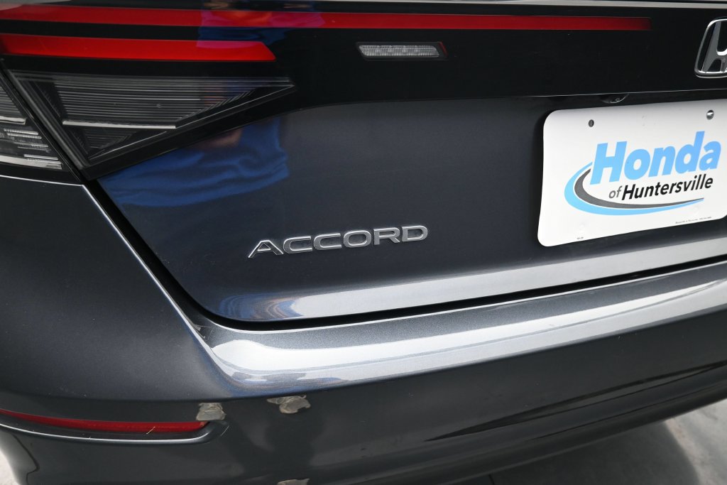 Used 2025 Honda Accord SE image 17