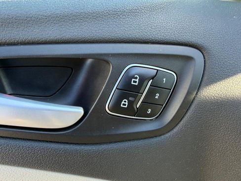 Used 2017 Ford Escape Titanium FWD image 19