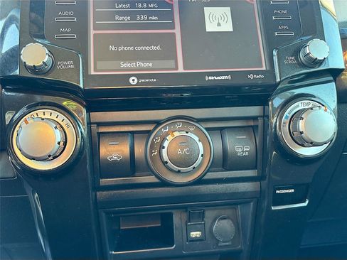 Used 2024 Toyota 4Runner TRD Off-Road image 16