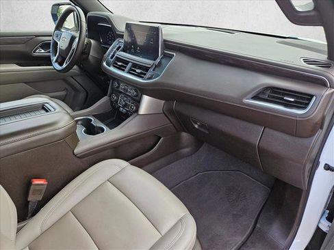 Used 2024 Chevrolet Suburban LT image 22