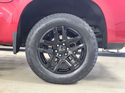 Used 2024 Chevrolet Silverado 1500 RST w/ Convenience Package II AWD/4WD image 39