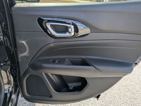 New 2026 Jeep Compass Latitude image 33