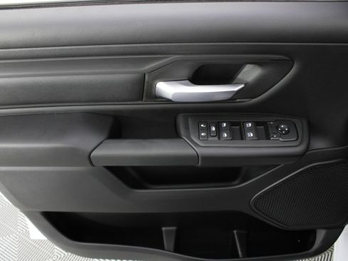 New 2026 RAM 1500 Express AWD/4WD image 13