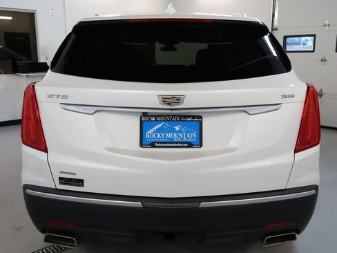 Used 2018 Cadillac XT5 Luxury w/ Driver Awareness Package AWD/4WD image 6