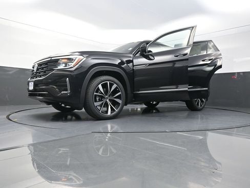 New 2026 Volkswagen Atlas Cross Sport SEL Premium R-Line AWD/4WD image 31