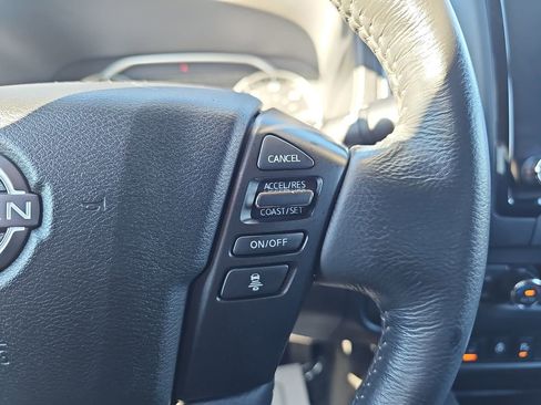 Used 2024 Nissan Frontier SV w/ SV Convenience Package image 19