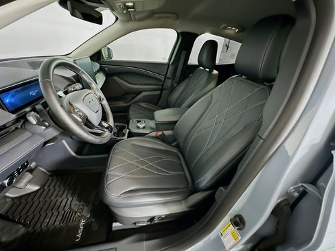 Used 2024 Ford Mustang Mach-E Select image 13