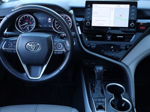 Used 2023 Toyota Camry XLE image 30