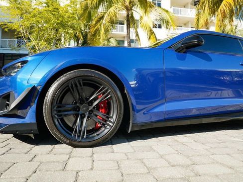 Used 2019 Chevrolet Camaro ZL1 image 12