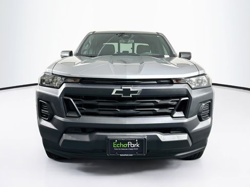 Used 2025 Chevrolet Colorado W/T w/ WT Custom Package RWD image 2