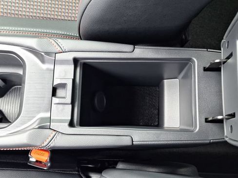 Certified 2025 Nissan Kicks SR FWD image 26