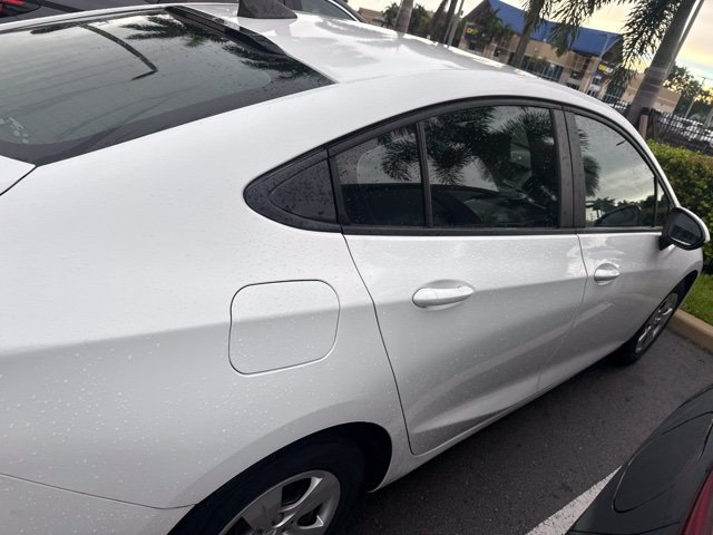 Used 2018 Chevrolet Cruze LS FWD image 5