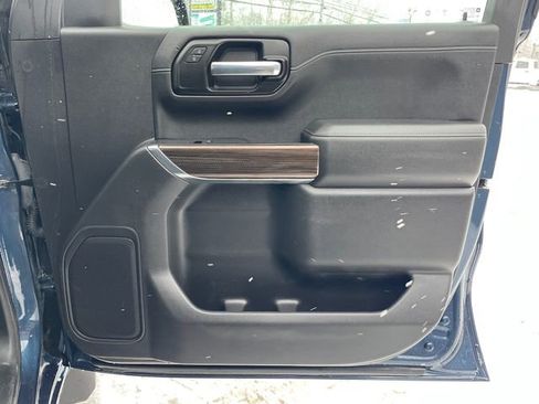 Used 2021 Chevrolet Silverado 1500 RST image 15