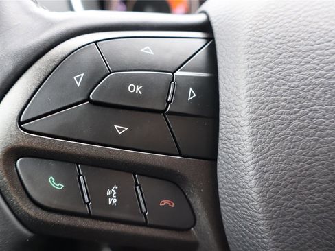 Used 2019 Jeep Cherokee Trailhawk image 16