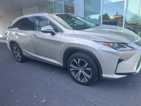 Used 2018 Lexus RX 450hL Premium w/ Premium Package image 5