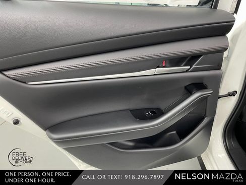 New 2026 MAZDA MAZDA3 2.5 S Sedan w/ Preferred Pkg FWD image 36