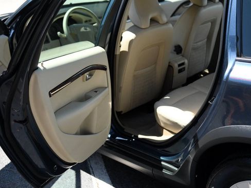 Used 2008 Volvo XC70 3.2 AWD/4WD image 12