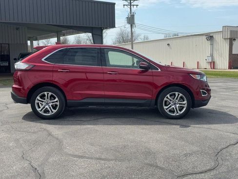 Used 2018 Ford Edge Titanium w/ Technology Package image 2