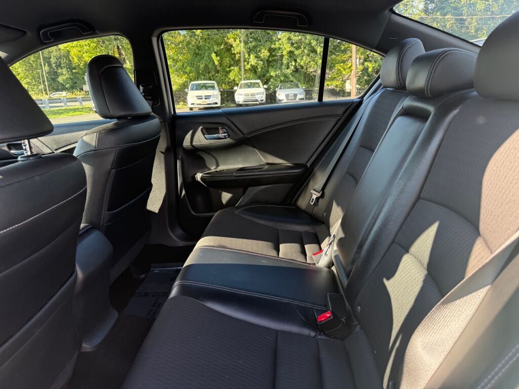 Used 2016 Honda Accord Sport image 24