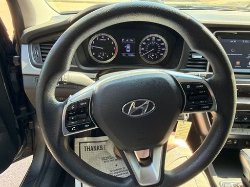 Used 2018 Hyundai Sonata SE FWD image 11