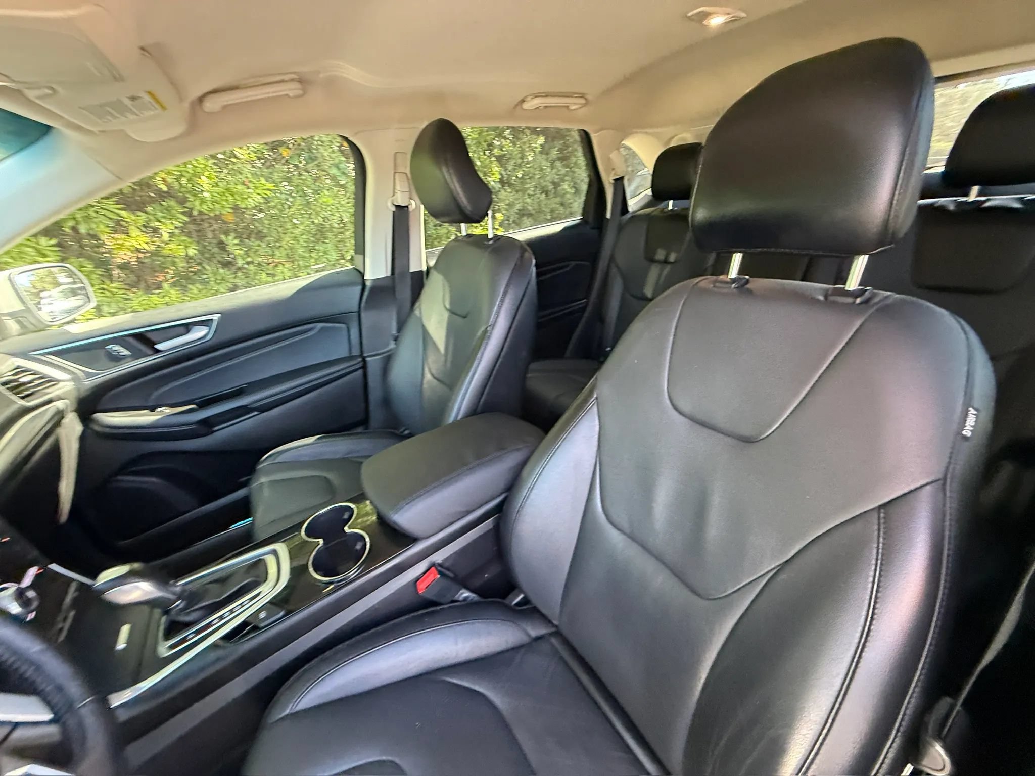 Used 2018 Ford Edge Titanium FWD image 26