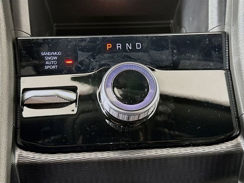 New 2025 Jeep Grand Cherokee Limited image 17