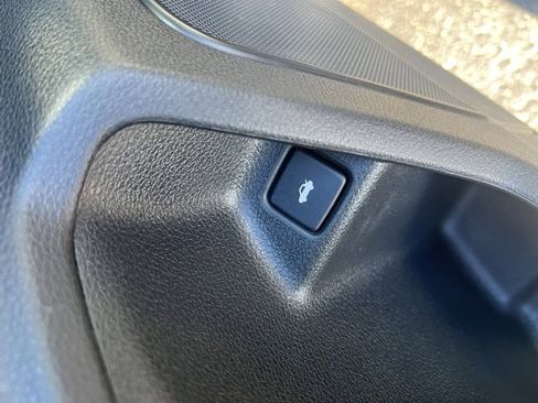 Used 2019 Honda Civic EX image 9