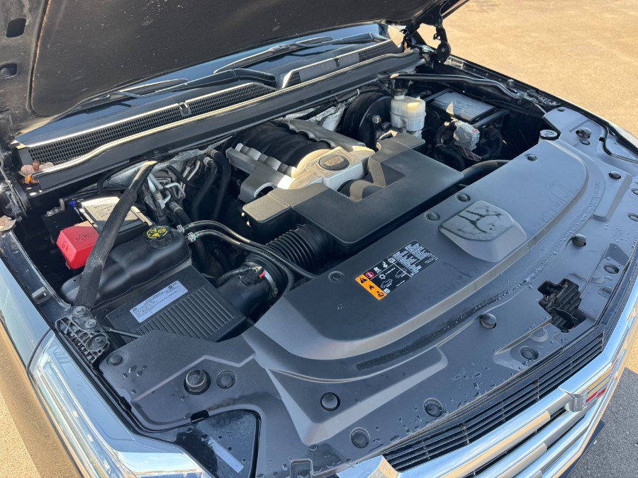 Used 2018 Cadillac Escalade Luxury AWD/4WD image 27
