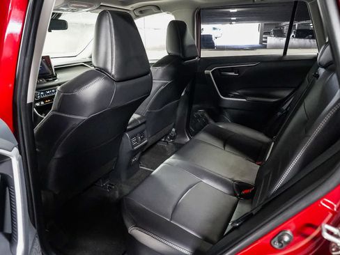 Used 2025 Toyota RAV4 XLE Premium w/ Weather Package AWD/4WD image 19