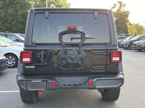 Used 2021 Jeep Wrangler Rubicon AWD/4WD image 4