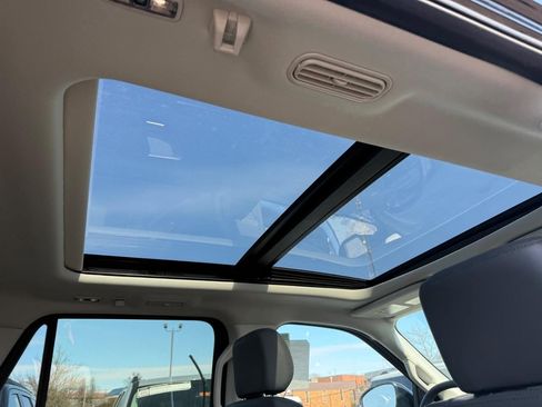 New 2026 Ford Expedition Active image 7