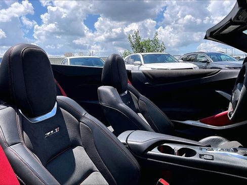Used 2022 Chevrolet Camaro ZL1 RWD image 21
