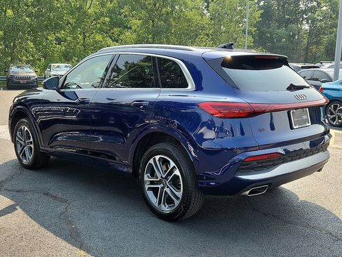 Certified 2025 Audi Q5 Premium w/ Convenience Package AWD/4WD image 10